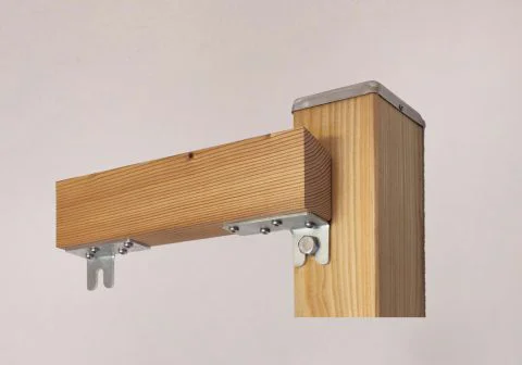 Wirtschaftliche Alternative zu Türen - Beschläge für Aushängeelement bei Querriegel-Paketen