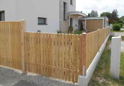 Modell Sichtschutz senkrecht breitseitig,mit Durchsicht 20 mm