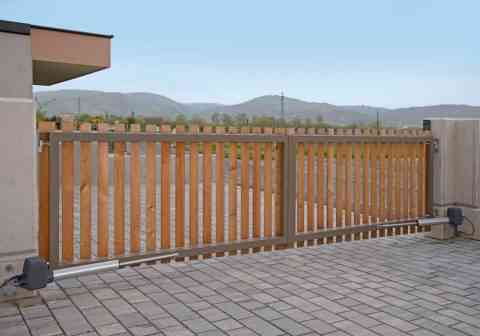 Alurahmen mit Bretterzaun-Aufdopplung