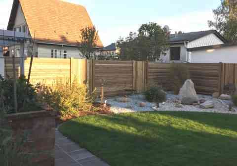 Farbunterschiede bei Salzimprägnierung (Lamellen 95 mm)