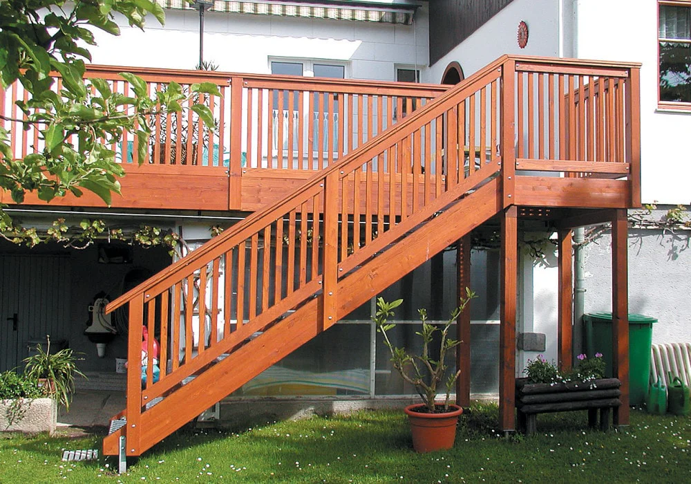 Terrassengeländer mit Stiegenabgang