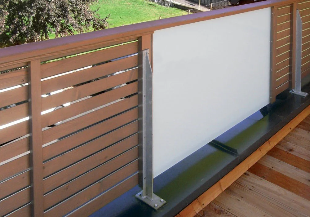 Terrassengeländer in Kombination mit Glas