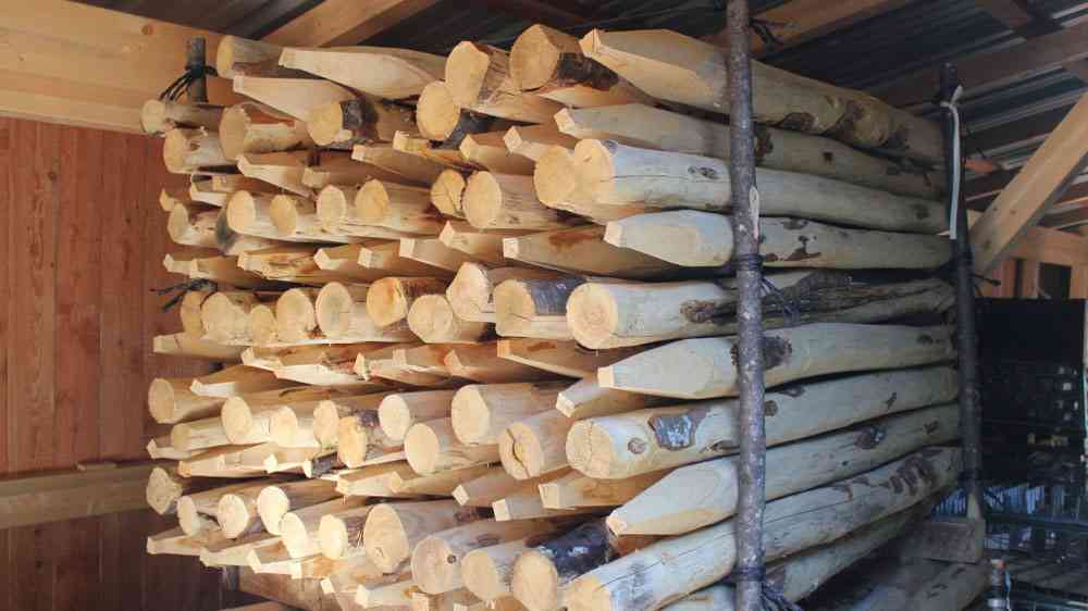 Lattenzaun breitseitig montiert aus Lärchenholz