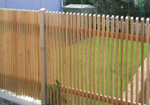 Holzzaun Lärche - Lattenabstand reduziert auf 35 mm - Lärche natur