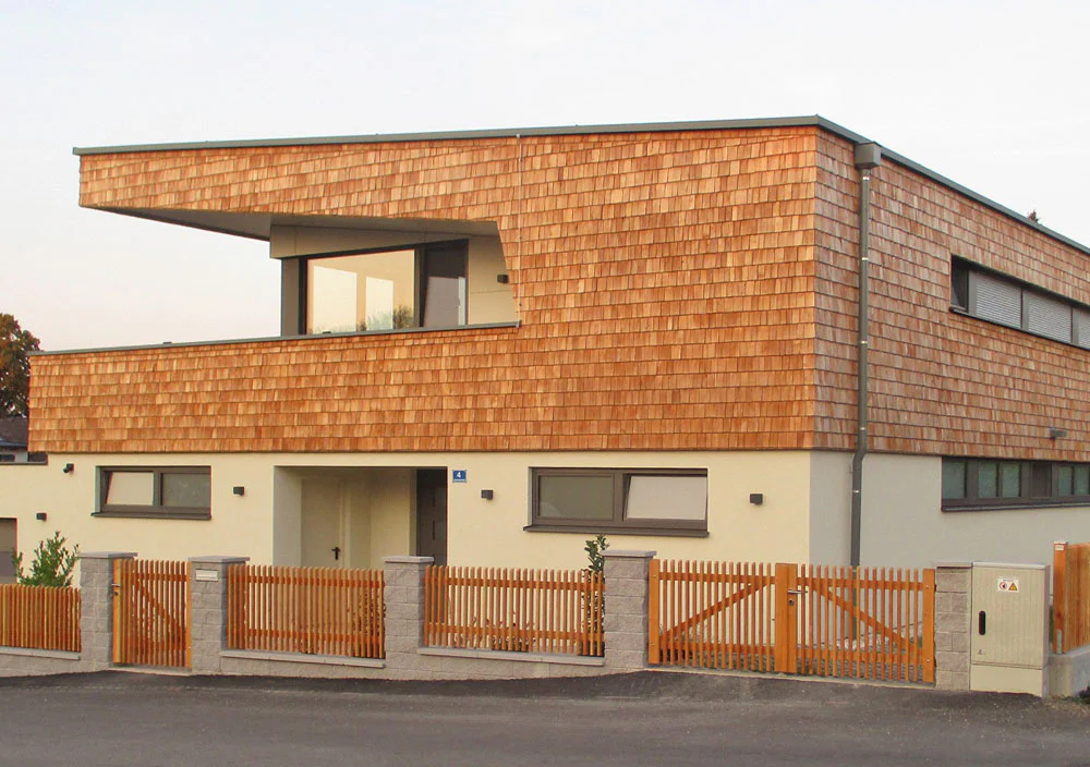 Zaun, Tür und Tor im gleichen Design - Lärche natur