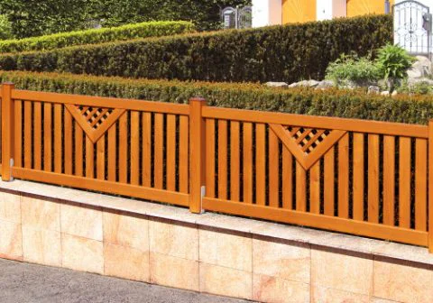 Sandwichzaun in Oberfläche Lasur