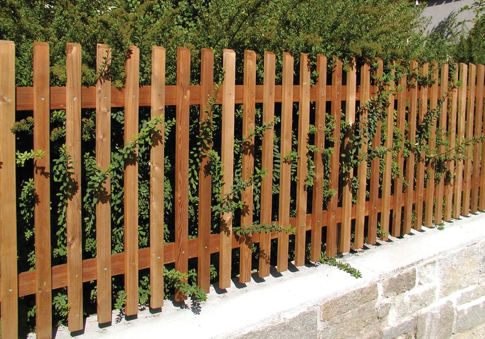 Salzimprägnierung für Lärchenholz