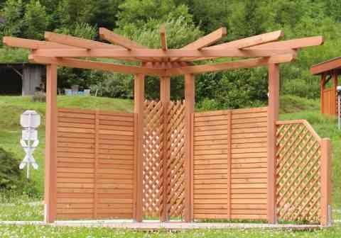 Sternenpergola aus Lärchenholz