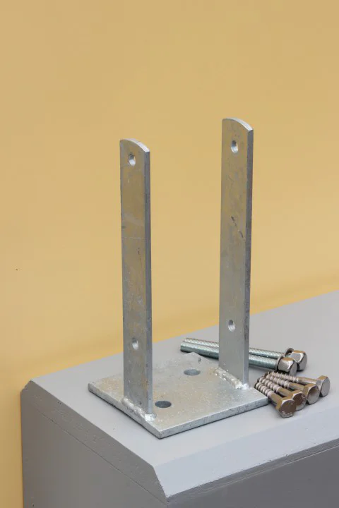 U-Bügel für Befestigung auf Mauer