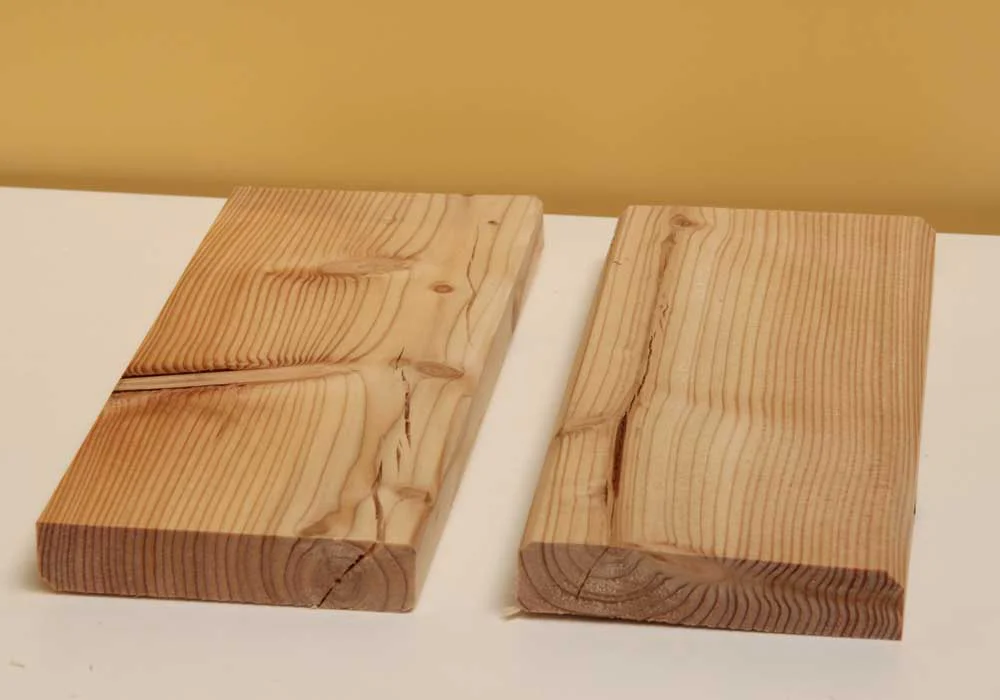 Holzfehler bei Lärchenholz