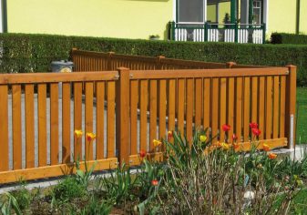 Sandwichzaun mit beidseitig gleichem Erscheinungsbild