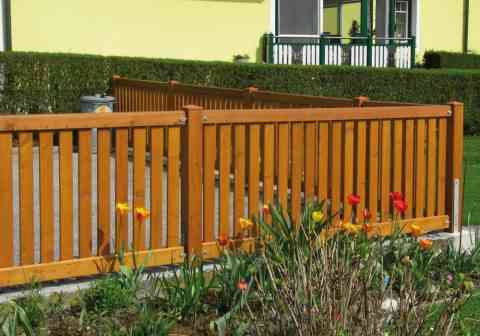 Sandwichzaun mit beidseitig gleichem Erscheinungsbild