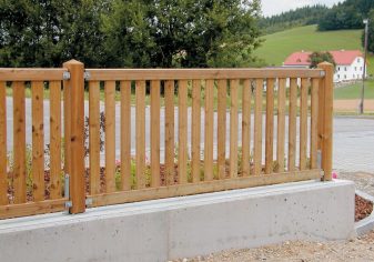 Sandwichzaun aus Lärchenholz - natur