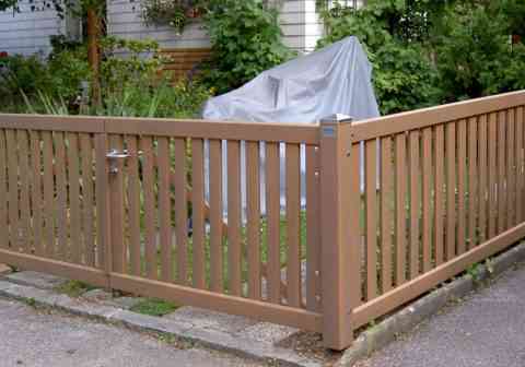 Sandwichzaun mit Oberfläche Lasur