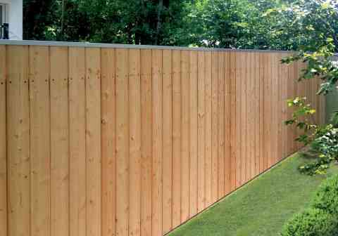 Sichtschutzwand aus Lärchenholz