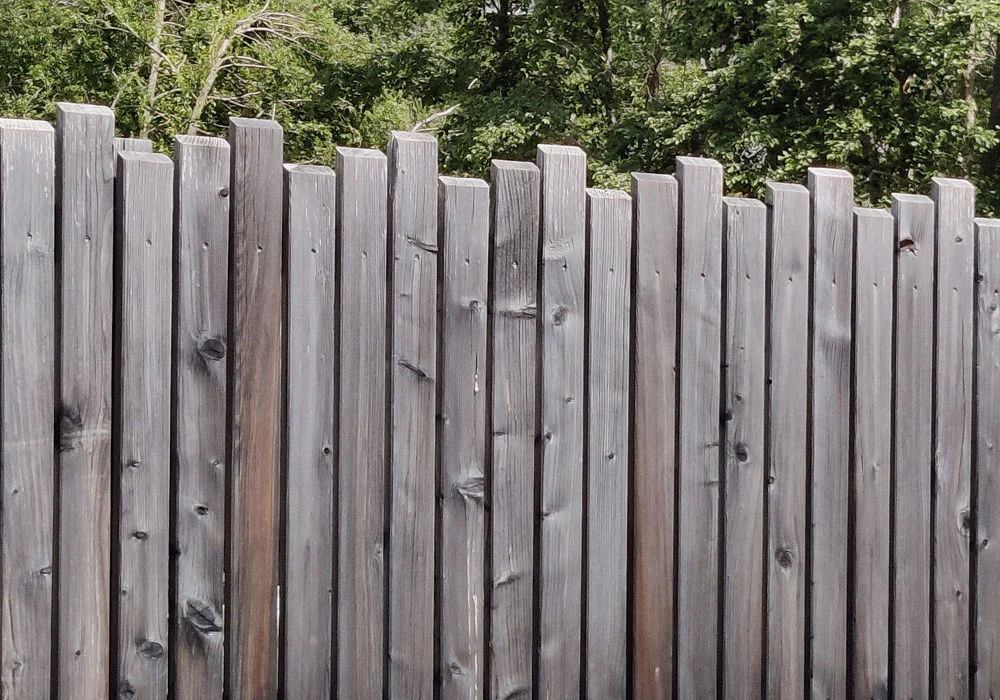 Sichtschutz Lärche natur verwittert nach 5 Jahren