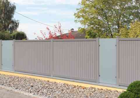 Sichtschutz Sandwich mit Glasfelder kombiniert