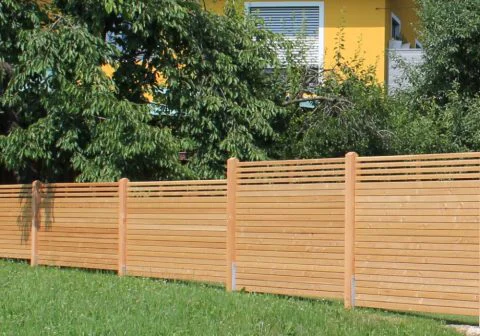 Sichtschutzzaun - perfekt für Pool geeignet