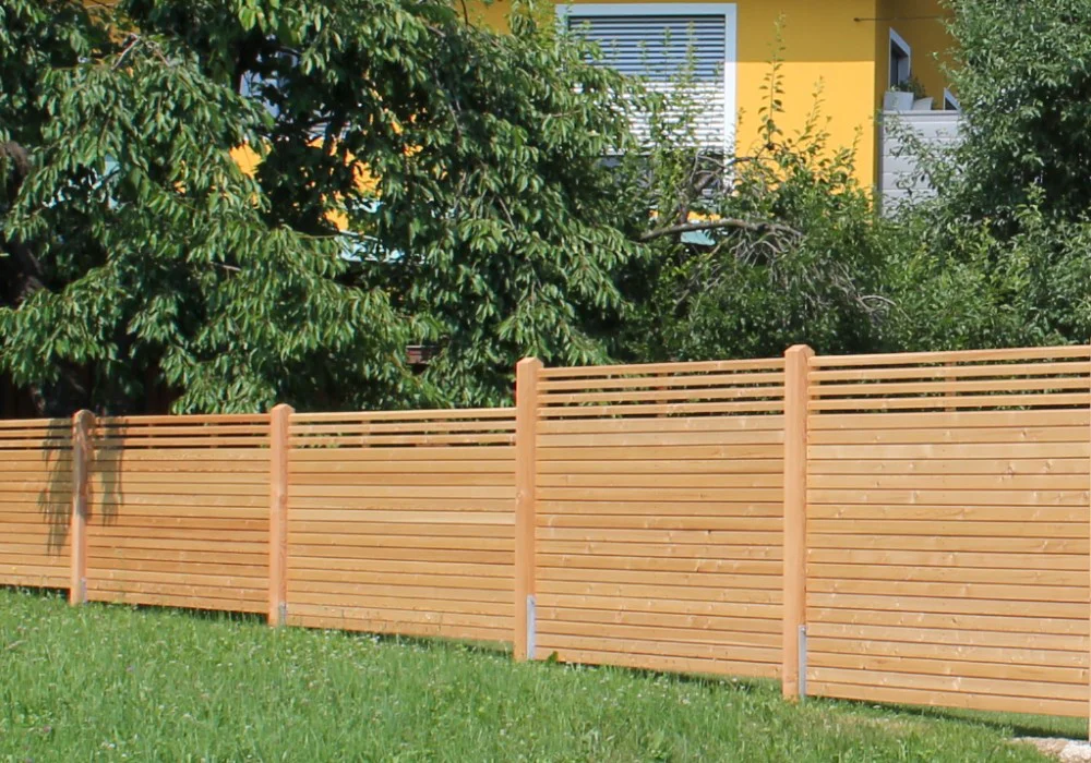 Sichtschutzzaun - perfekt für Pool geeignet