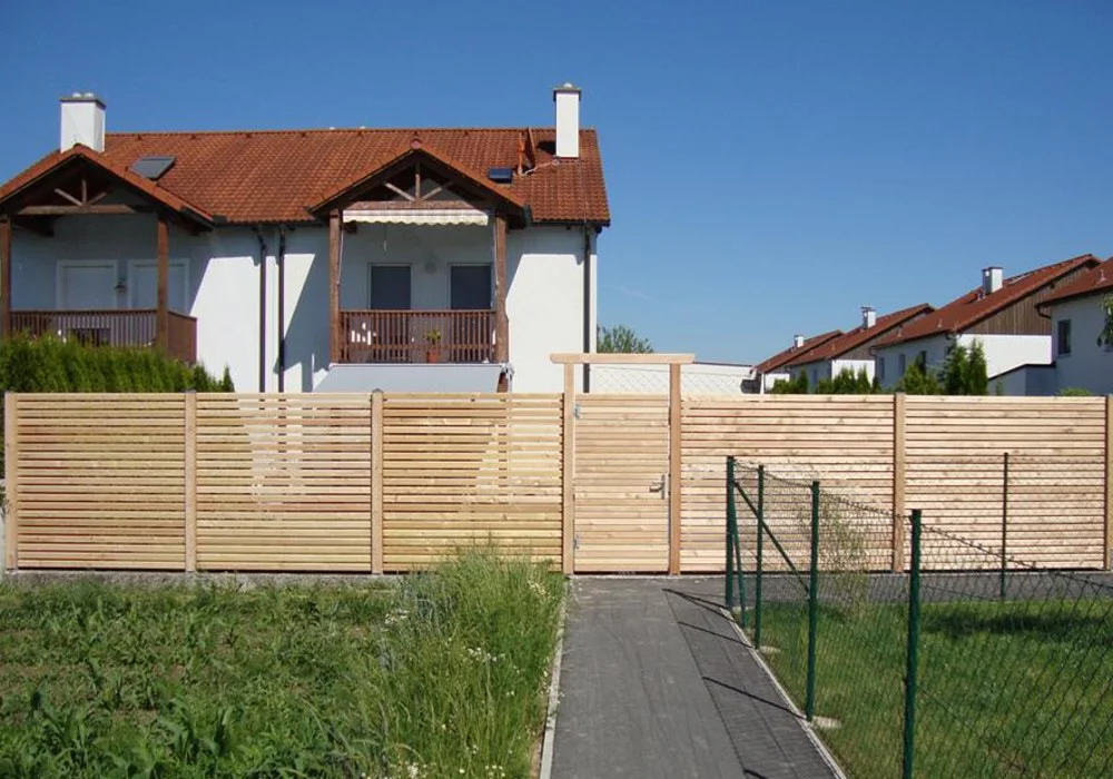 Sichtschutz Lärche mit Durchsicht