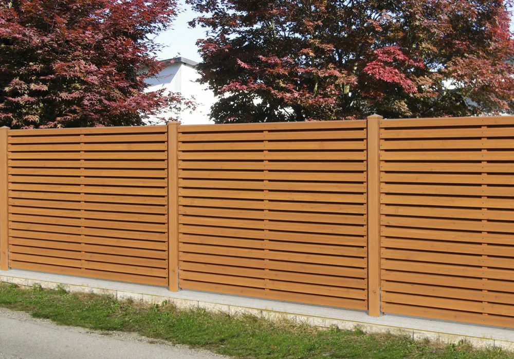 Sichtschutz mit beidseitigen Lamellen