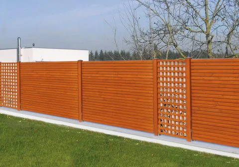 Sichtschutz in Kombination mit Senkrechtgitter