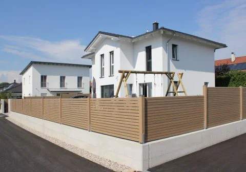 Sichtschutz mit Durchsicht und blickdicht kombiniert