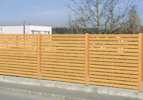 Waagrechter Sichtschutz Lärche mit Durchsicht