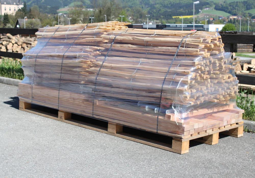 Staketenzaun Querriegelpaket verpackt auf Palette