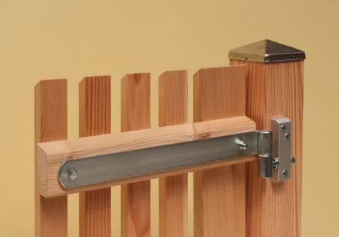 Gartentür aus Lärchenholz