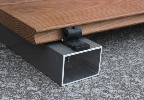 Terrassenboden Thermoesche auf Gitterleiste