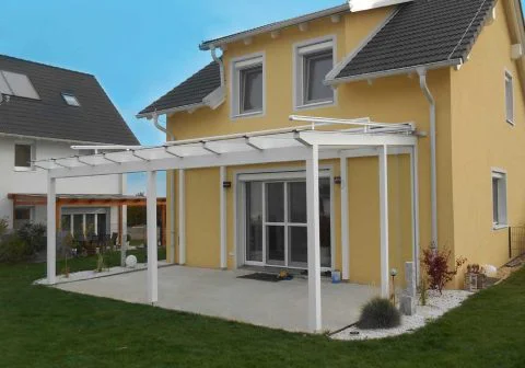 Überdachung mit Außenbeschattung