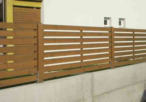 Waagrechtzaun in verschiedenen Varianten